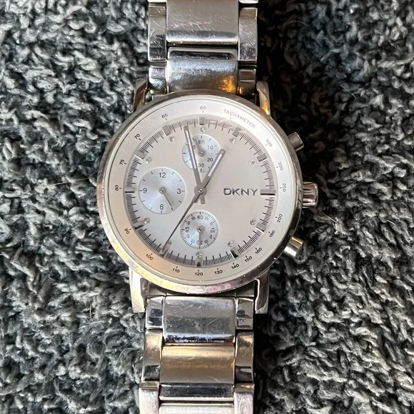 Authentic DKNY Women’s Mother of Pearl Watch Silver Stainless Steel Crystal - Picture 2 of 5